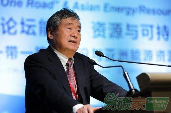 何建坤積極推進中國特色全國碳排放權(quán)交易市場建設(shè)